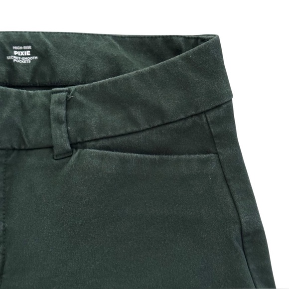 Old Navy Sz 6 Dark Bottle High Rise Secret Smooth Pockets Pixie Ankle Pants NEW - Picture 3 of 7